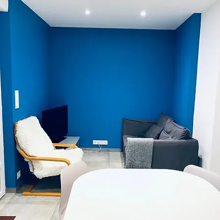 A Nazaire, Parking Gratuit * Saint-Nazaire (Loire-Atlantique)